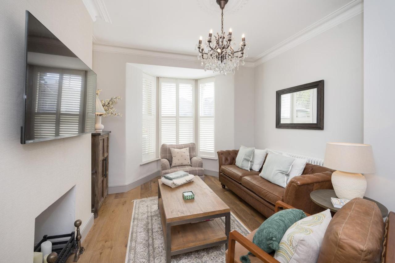 Townhouse By Harrogate Serviced Apartments Bagian luar foto